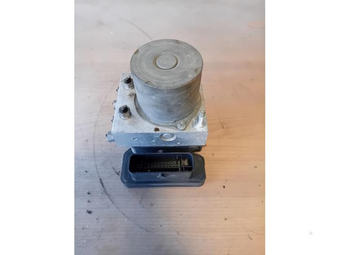Usagé Bloc ABS Fiat Ducato (250) 3.0 D 177 MultiJet II Power Prix sur demande proposé par Autohandel-Smet Gebroeders NV
