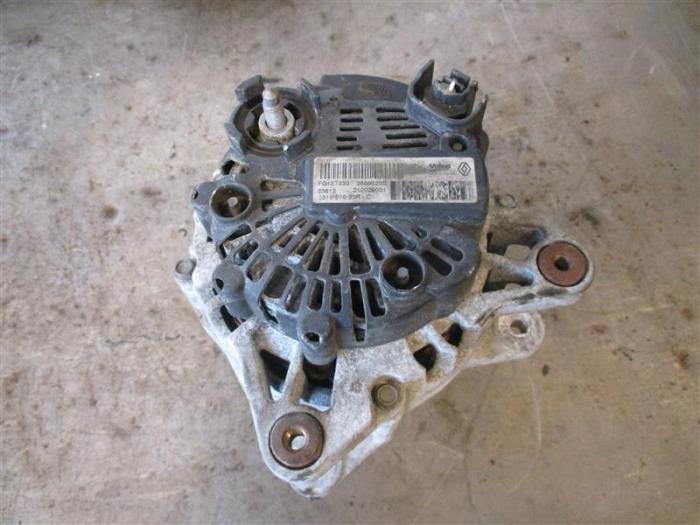 Begagnade Dynamo Renault Scénic III (JZ) 1.6 Energy dCi 130 Pris på förfrågan erbjuds av Autohandel-Smet Gebroeders NV