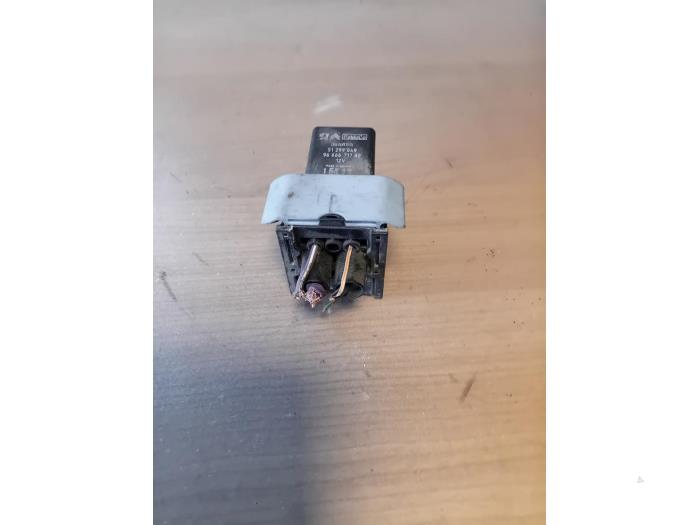 Używane Modul (rózne) Volvo V40 (MV) 1.6 D2 Cena na żądanie oferowane przez Autohandel-Smet Gebroeders NV