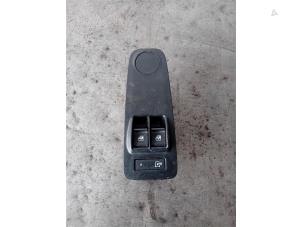 Usados Interruptor combinado de ventanillas Fiat Ducato (250) 2.3 D 120 Multijet Precio de solicitud ofrecido por Autohandel-Smet Gebroeders NV