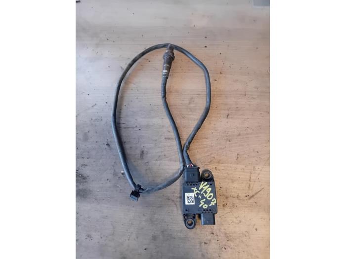 Begagnade NOx-sensor Volvo XC40 (XZ) 2.0 D4 AWD Geartronic 16V Pris på förfrågan erbjuds av Autohandel-Smet Gebroeders NV