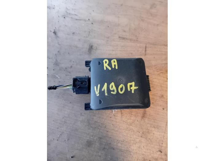 Używane Modul (rózne) Volvo XC40 (XZ) 2.0 D4 AWD Geartronic 16V Cena na żądanie oferowane przez Autohandel-Smet Gebroeders NV