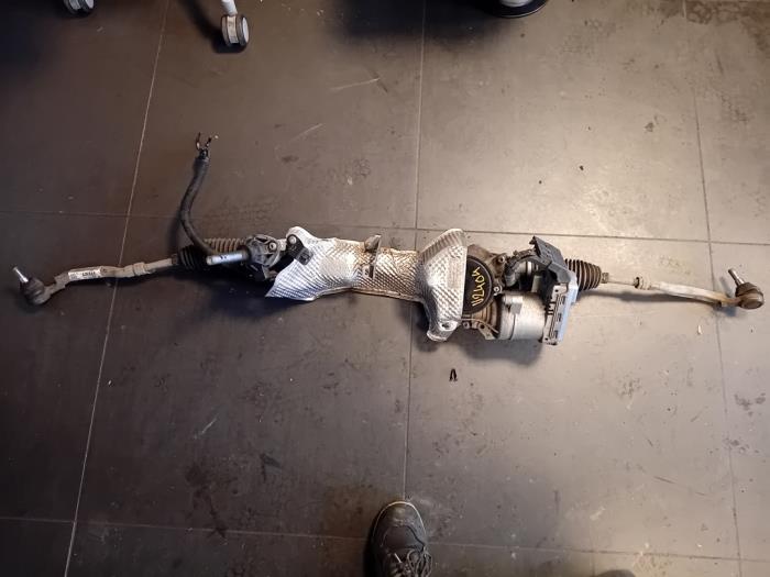 Begagnade Styrbox Citroen Berlingo 1.5 BlueHDi 100 Pris på förfrågan erbjuds av Autohandel-Smet Gebroeders NV