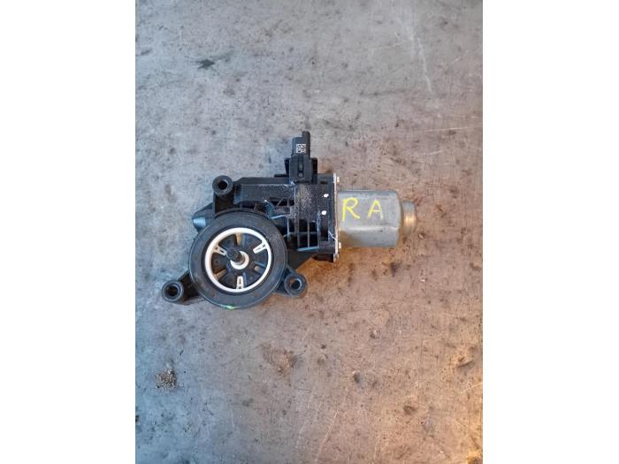 Usados Motor de ventanilla de puerta Hyundai Tucson Precio de solicitud ofrecido por Autohandel-Smet Gebroeders NV