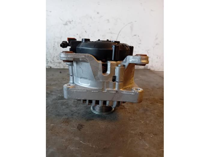 Begagnade Dynamo Opel Astra K Sports Tourer 1.5 CDTi 122 12V Pris på förfrågan erbjuds av Autohandel-Smet Gebroeders NV