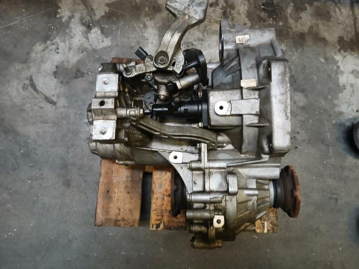 Getriebe van een Volkswagen Caddy IV 1.4 TSI 16V 2016