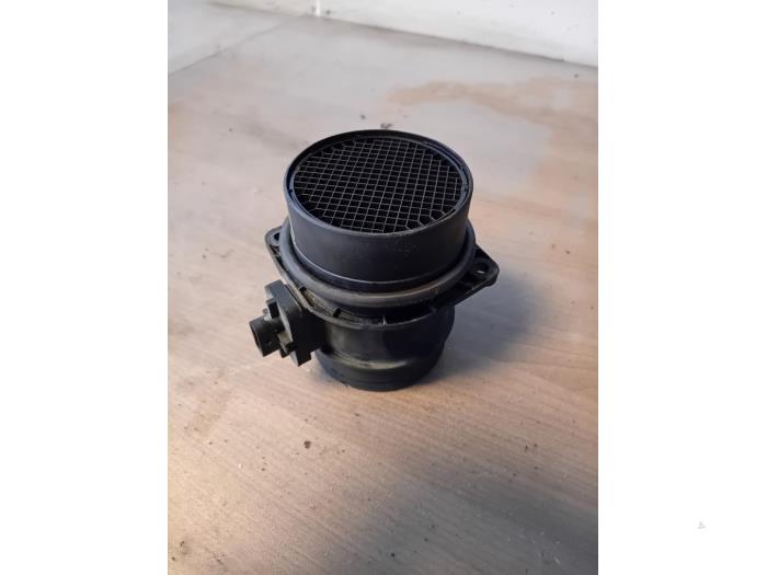 Gebrauchte Luftmengenmesser Volkswagen Transporter T6 2.0 TDI 150 Preis auf Anfrage angeboten von Autohandel-Smet Gebroeders NV