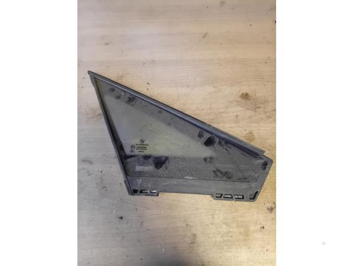 Usados Ventanilla triangular derecha delante BMW i8 (I12) 1.5 TwinPower Turbo Precio de solicitud ofrecido por Autohandel-Smet Gebroeders NV