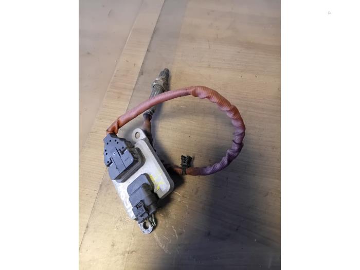 Begagnade NOx-sensor BMW X5 (F15) xDrive 35d 3.0 24V Pris på förfrågan erbjuds av Autohandel-Smet Gebroeders NV
