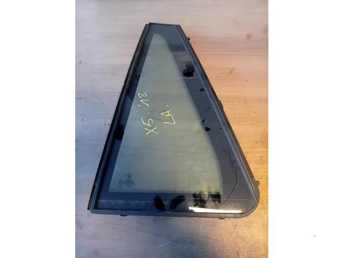 Usados Ventanilla triangular izquierda detrás BMW X5 (F15) xDrive 40e PHEV 2.0 Precio de solicitud ofrecido por Autohandel-Smet Gebroeders NV