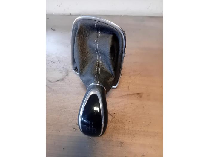 Begagnade Växelspak Opel Astra K 1.5 CDTi 122 12V Pris på förfrågan erbjuds av Autohandel-Smet Gebroeders NV
