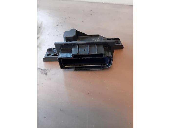 Używane Modul (rózne) Opel Astra K 1.5 CDTi 122 12V Cena na żądanie oferowane przez Autohandel-Smet Gebroeders NV