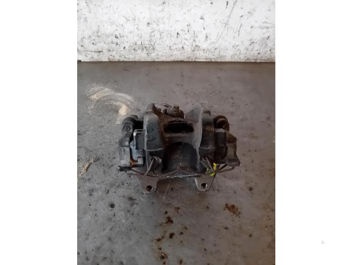 Gebrauchte Bremszange rechts hinten Audi RS 3 Limousine (8VS/8VM) 2.5 TFSI 20V Quattro Preis auf Anfrage angeboten von Autohandel-Smet Gebroeders NV