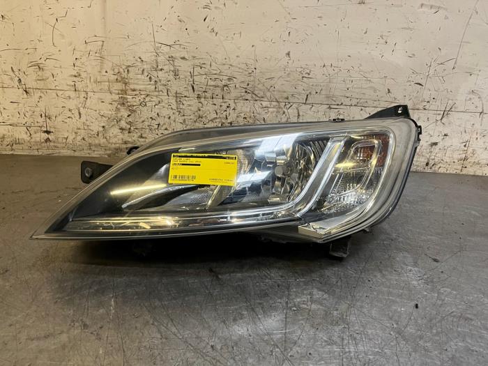 Używane Reflektor lewy Fiat Ducato (250) 2.3 D 130 Multijet Cena na żądanie oferowane przez Autohandel-Smet Gebroeders NV