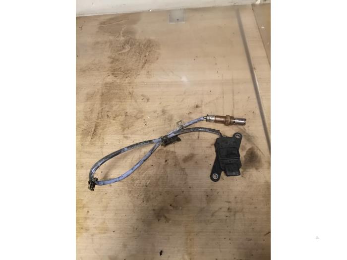 Begagnade NOx-sensor Mercedes Vito (447.6) 2.0 114 CDI 16V Pris på förfrågan erbjuds av Autohandel-Smet Gebroeders NV