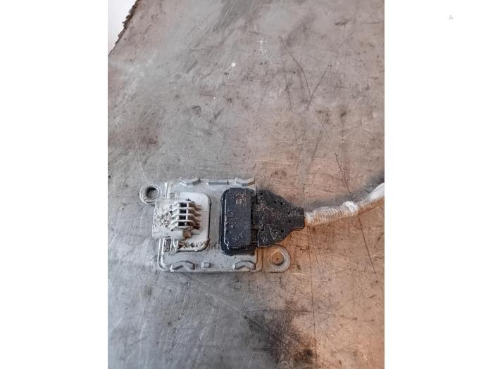 Begagnade NOx-sensor Nissan NV 250 1.5 dCi 95 Pris på förfrågan erbjuds av Autohandel-Smet Gebroeders NV