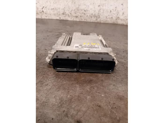 Used Engine management computer Volkswagen Phaeton (3D) 3.0 V6 TDI 24V 4Motion Price on request offered by Autohandel-Smet Gebroeders NV