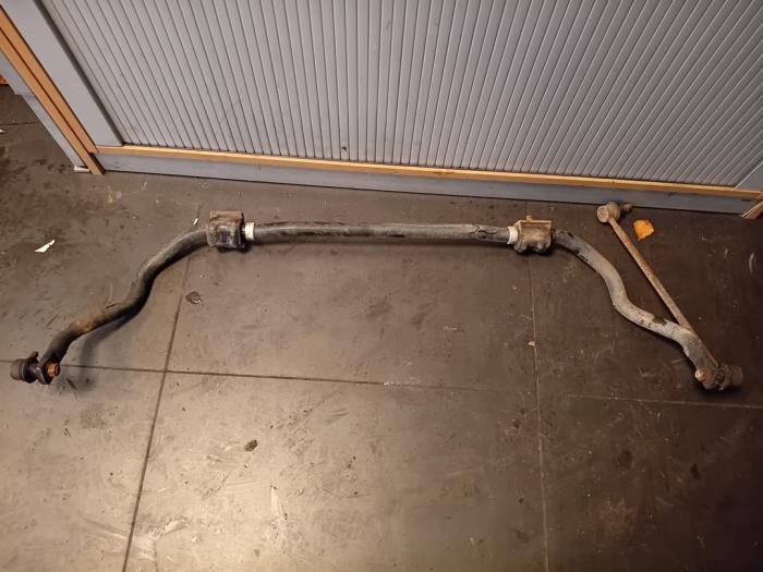 Używane Stabilizator przód Toyota RAV4 (A4) 2.2 D-4D 16V 4x4 Cena na żądanie oferowane przez Autohandel-Smet Gebroeders NV