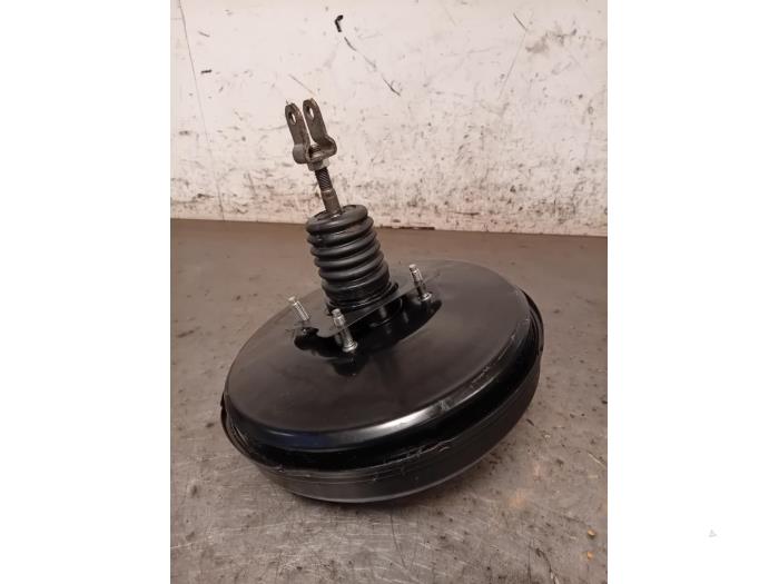 Usagé Servo frein Toyota RAV4 (A4) 2.2 D-4D 16V 4x4 Prix sur demande proposé par Autohandel-Smet Gebroeders NV