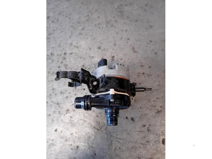 Begagnade Extra vattenpump BMW M3 Pris på förfrågan erbjuds av Autohandel-Smet Gebroeders NV