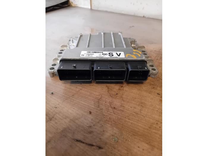 Used Engine management computer Renault Scénic IV (RFAJ) 1.3 TCE 115 16V Price on request offered by Autohandel-Smet Gebroeders NV