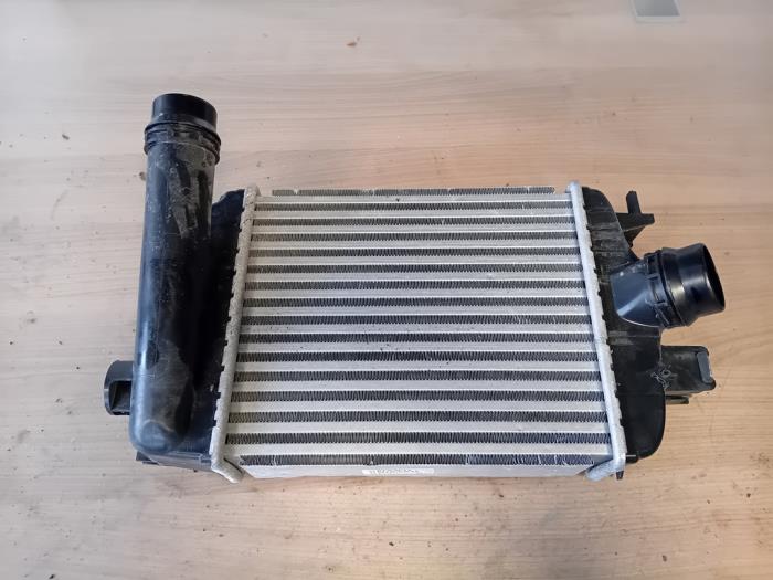 Usados Intercooler Nissan Juke (F16) 1.0 DIG-T 12V Precio de solicitud ofrecido por Autohandel-Smet Gebroeders NV
