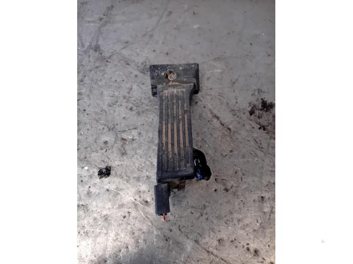 Begagnade Gaspedalsensor Kia Sportage (QL) Pris på förfrågan erbjuds av Autohandel-Smet Gebroeders NV