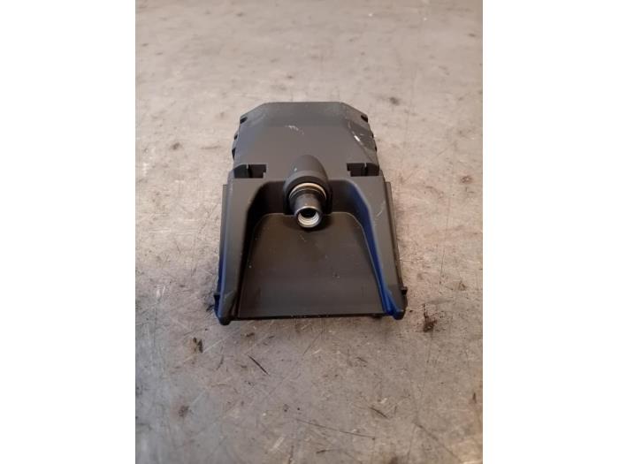 Usagé Module caméra Kia Stonic (YB) 1.0i T-GDi 12V Prix sur demande proposé par Autohandel-Smet Gebroeders NV