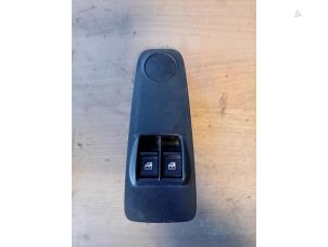Usados Interruptor combinado de ventanillas Peugeot Boxer (U9) 2.0 BlueHDi 160 Precio de solicitud ofrecido por Autohandel-Smet Gebroeders NV