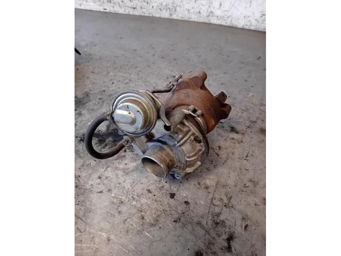 Używane Turbo Mazda Premacy Cena na żądanie oferowane przez Autohandel-Smet Gebroeders NV