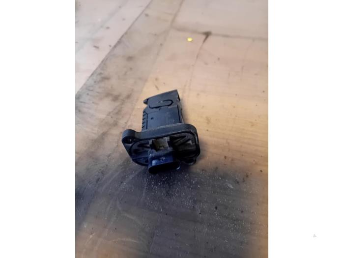 Begagnade Luftflödesmätare BMW 1 serie (F20) 116i 1.6 16V Pris på förfrågan erbjuds av Autohandel-Smet Gebroeders NV