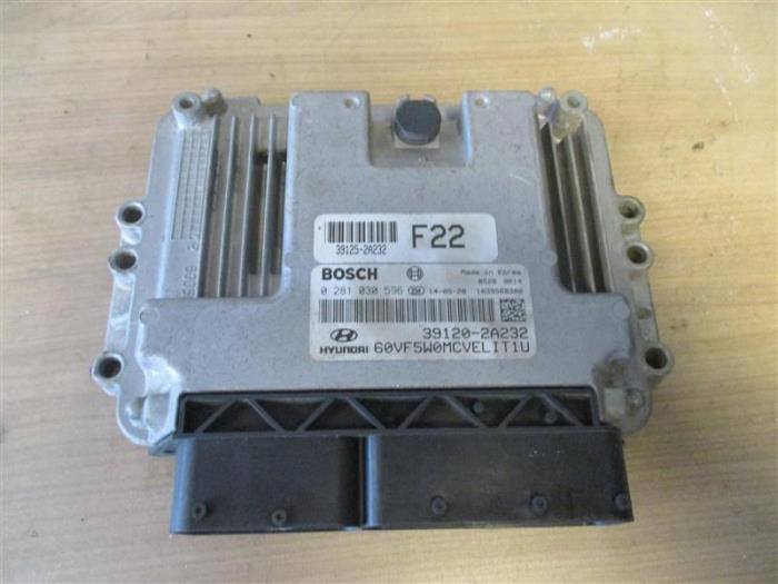 Used Engine management computer Hyundai i40 (VFA) Price on request offered by Autohandel-Smet Gebroeders NV