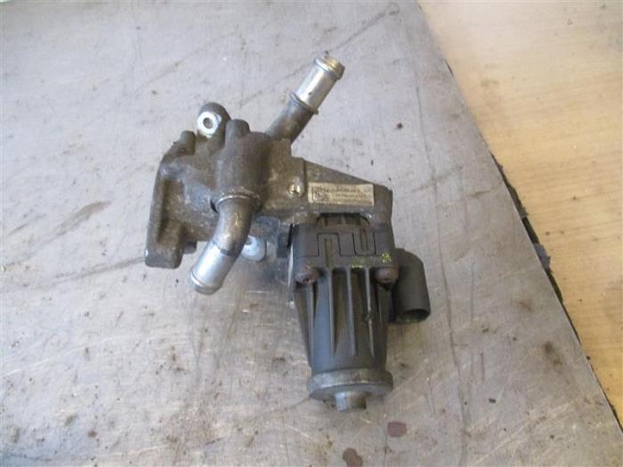Usagé Valve RGE Mercedes A (177.0) 1.3 A-180 Turbo 16V Prix sur demande proposé par Autohandel-Smet Gebroeders NV