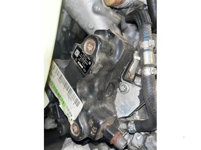 Begagnade Högtryckspump Mercedes Sprinter 3,5t (907.6/910.6) 319 CDI 3.0 V6 24V RWD Pris på förfrågan erbjuds av Autohandel-Smet Gebroeders NV