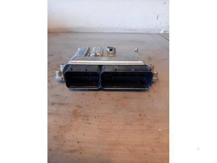 Used Engine management computer Audi Q2 (GAB/GAG) 1.6 30 TDI 16V Price on request offered by Autohandel-Smet Gebroeders NV