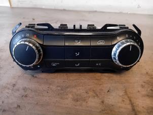 Usados Panel de control de aire acondicionado Mercedes Vito (447.6) 2.2 114 CDI 16V Precio de solicitud ofrecido por Autohandel-Smet Gebroeders NV