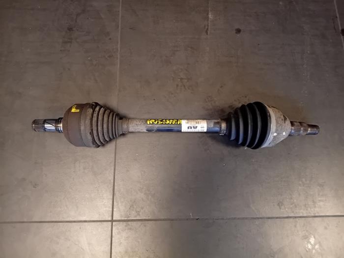 Used Front drive shaft, left Opel Insignia Sports Tourer 2.0 CDTI 16V 130 ecoFLEX Price on request offered by Autohandel-Smet Gebroeders NV