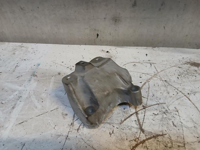 Used Engine mount Volkswagen Polo VI (AW1) 1.0 MPI 12V Price on request offered by Autohandel-Smet Gebroeders NV