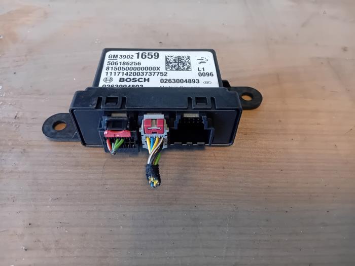 Usagé Module (divers) Opel Zafira Tourer (P12) 1.4 Turbo 16V EcoFLEX Prix sur demande proposé par Autohandel-Smet Gebroeders NV