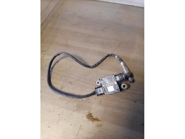 Begagnade NOx-sensor Mercedes Sprinter 5t (907.6) 311 CDI 2.1 D FWD Pris på förfrågan erbjuds av Autohandel-Smet Gebroeders NV