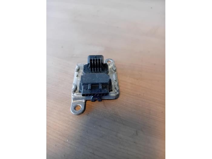 Begagnade NOx-sensor Mercedes Sprinter 5t (907.6) 311 CDI 2.1 D FWD Pris på förfrågan erbjuds av Autohandel-Smet Gebroeders NV
