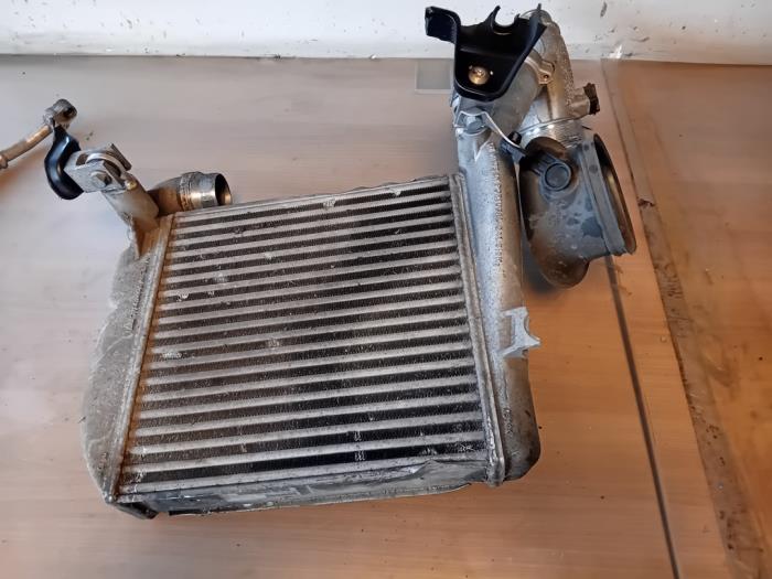 Usados Intercooler Porsche Panamera (970) 3.0 D V6 24V Precio de solicitud ofrecido por Autohandel-Smet Gebroeders NV