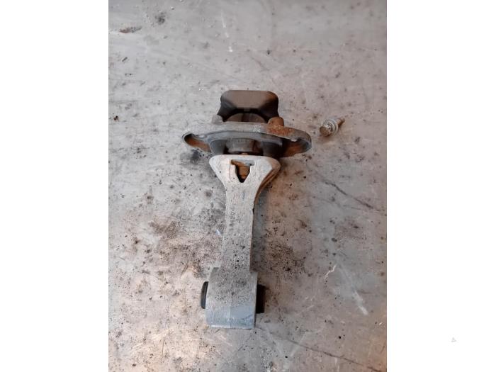 Engine mount Hyundai i20 (GBB), 2014 / 2020 1.1 CRDi VGT 12V, Hatchback, Diesel, 1.086cc, 55kW (75pk), FWD, D3FA; EURO4, 2014-11 / 2018-06, GBB5D1; GBB5D2 (Used)