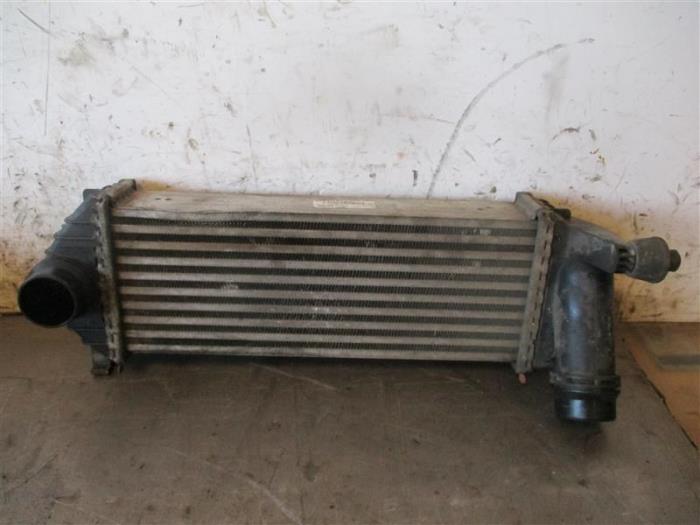 Usados Intercooler Renault Kangoo/Grand Kangoo (KW) 1.2 16V TCE Precio de solicitud ofrecido por Autohandel-Smet Gebroeders NV