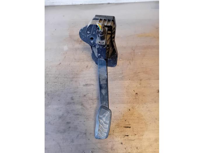 Begagnade Gaspedalsensor Ford Transit Custom 2.0 TDCi 16V Eco Blue 130 Pris på förfrågan erbjuds av Autohandel-Smet Gebroeders NV