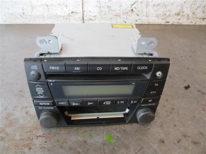 Używane Radioodtwarzacz CD Mazda MPV (LW19/69) 2.0 CiTD 16V Cena na żądanie oferowane przez Autohandel-Smet Gebroeders NV