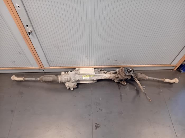 Begagnade Styrbox Volkswagen Golf VI (5K1) 1.4 16V Pris på förfrågan erbjuds av Autohandel-Smet Gebroeders NV