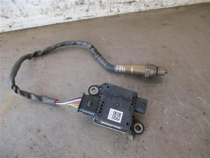 Begagnade NOx-sensor BMW 2 serie (F22) 218d 2.0 16V Pris på förfrågan erbjuds av Autohandel-Smet Gebroeders NV