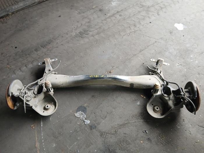 Gebrauchte Hinterachse Vorderradantrieb Peugeot 3008 II (M4/MC/MJ/MR) 1.6 BlueHDi 115 Preis auf Anfrage angeboten von Autohandel-Smet Gebroeders NV