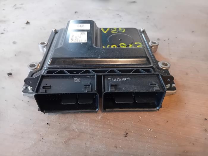 Used Engine management computer Volvo V90 Cross Country (PZ) Price on request offered by Autohandel-Smet Gebroeders NV